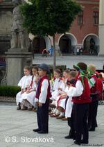 * Z DĚNÍ VE MĚSTĚ