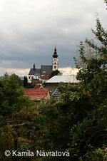 * Z DĚNÍ VE MĚSTĚ