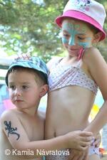 * Z DĚNÍ VE MĚSTĚ