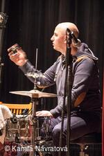 * Z DĚNÍ VE MĚSTĚ